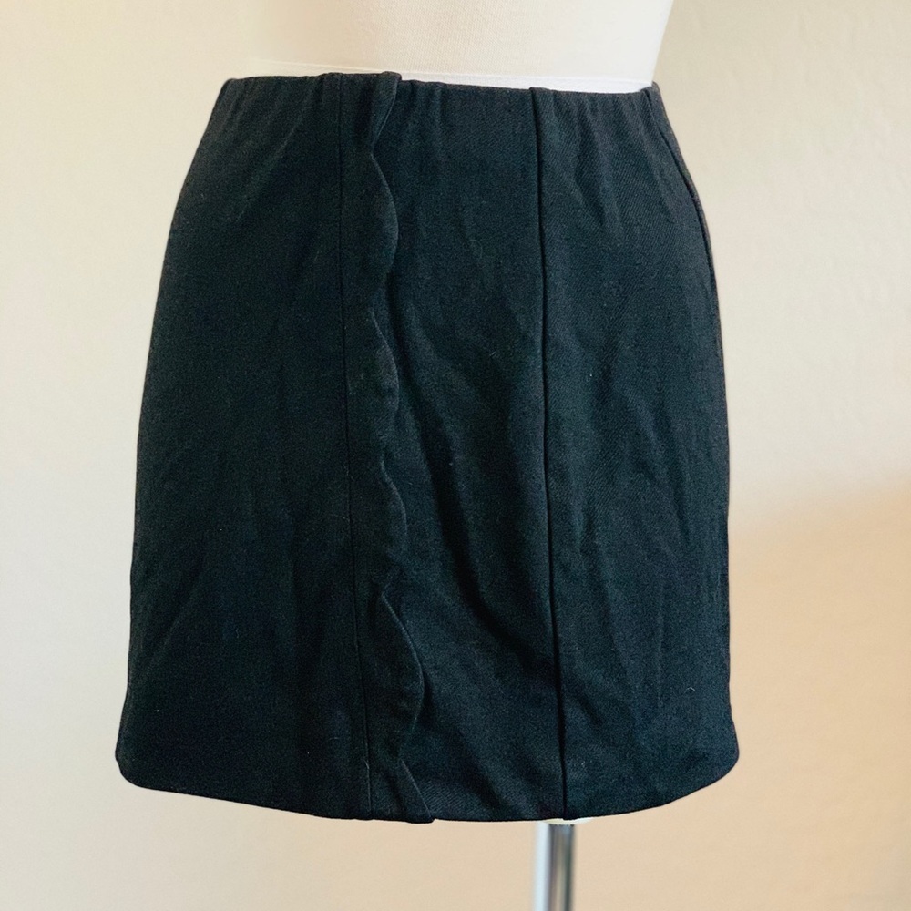 Black mini skirt